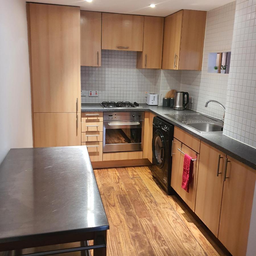 Modern Apt @Tramway Theatre Apartamento Glasgow Exterior foto